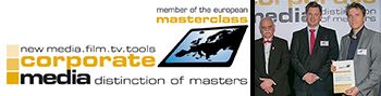 Links: Screenshot "member of the european masterclass new media.film.tv.tools corporate media distinction of masters", Rechts: eyecatcher Geschäftsführer Richard Klein hält Urkunde bei Preisverleihungs-Event